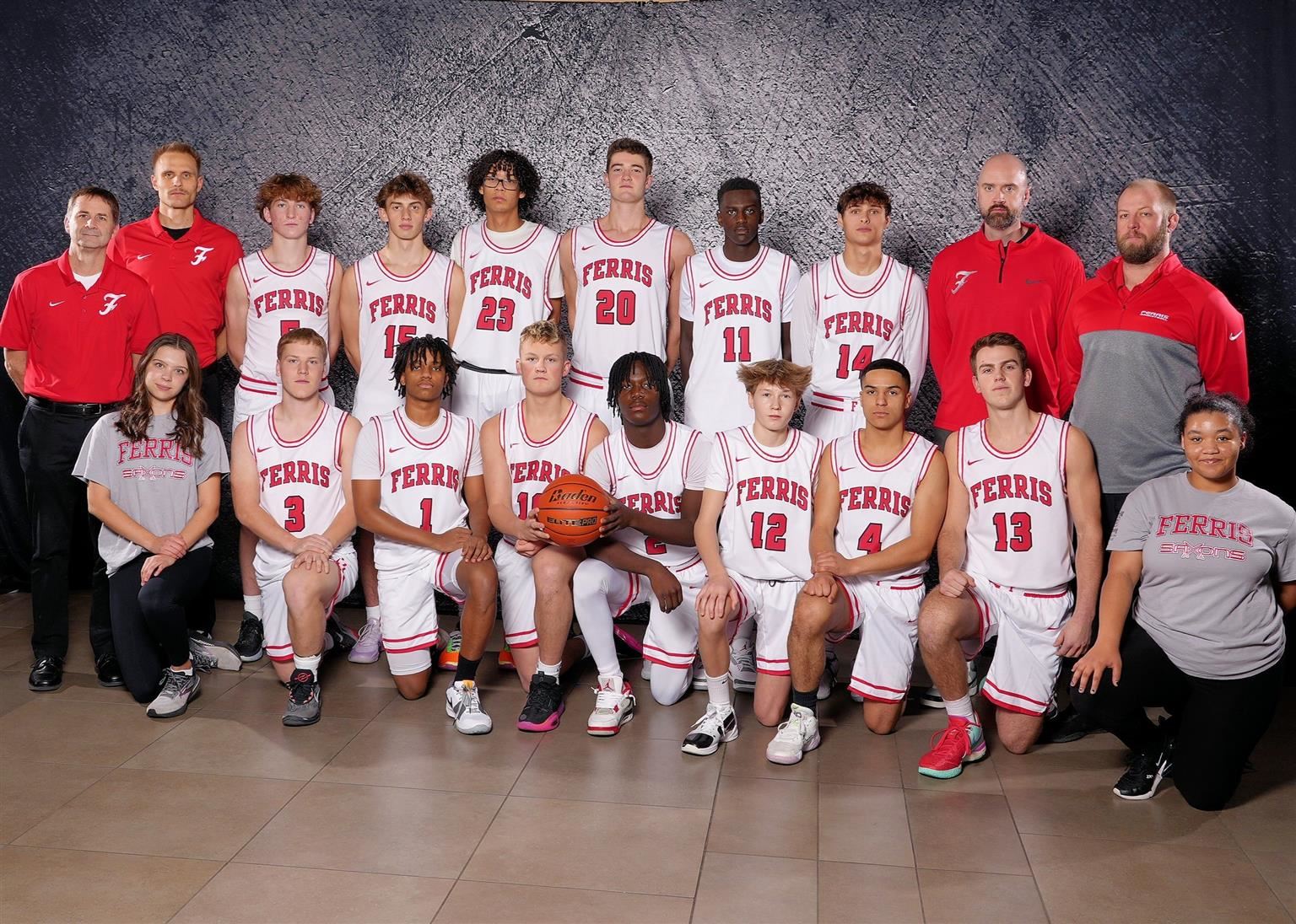 Picture of Varsity Boys Basketball Team